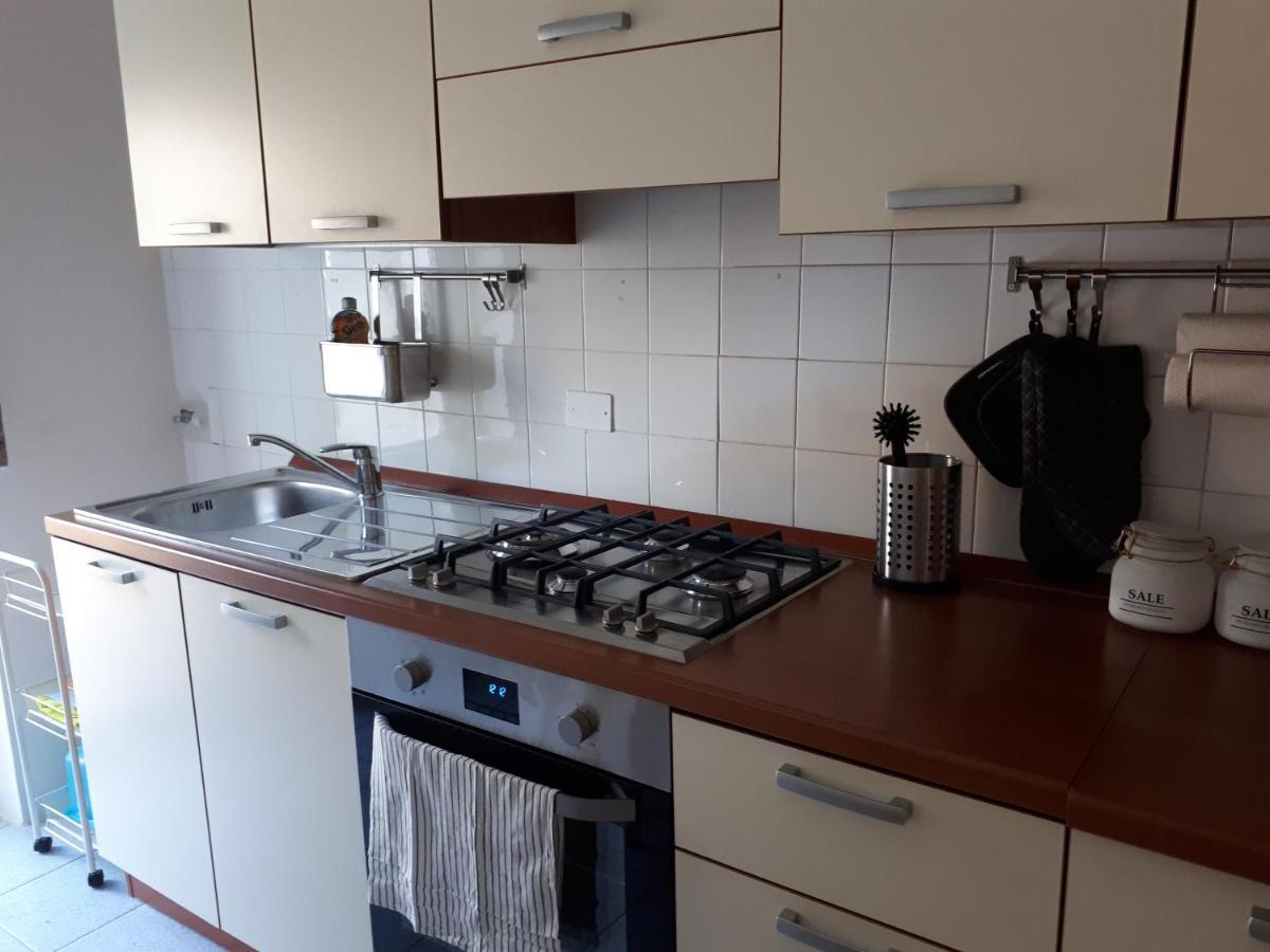 דירות קומו Casa Leoni מראה חיצוני תמונה